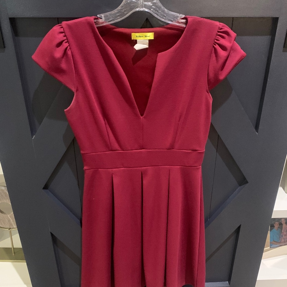 Yellow Star Burgundy V-Neck Dress